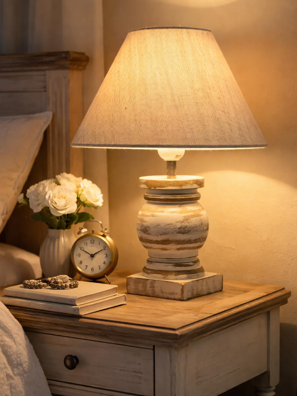 Antique White French Trophy Table Lamp for Bedroom Living Room Simple Retro Wood Grain Farmhouse Bedside Lamp Suitable for Nightstand Children's Room or University Dormitory Jute