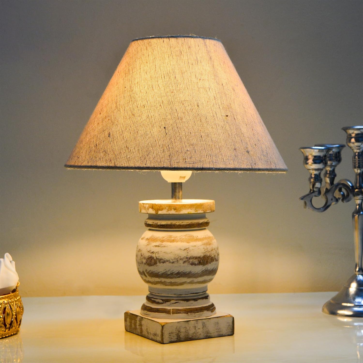 Antique White French Trophy Table Lamp for Bedroom Living Room Simple Retro Wood Grain Farmhouse Bedside Lamp Suitable for Nightstand Children's Room or University Dormitory Jute